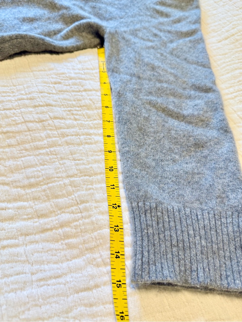 Quince Mongolian Cashmere Oversized Crewneck Sweater, size Large - Picture 11 of 11